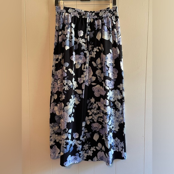 Vintage Floral A-Line Midi Skirt - Picture 2 of 5